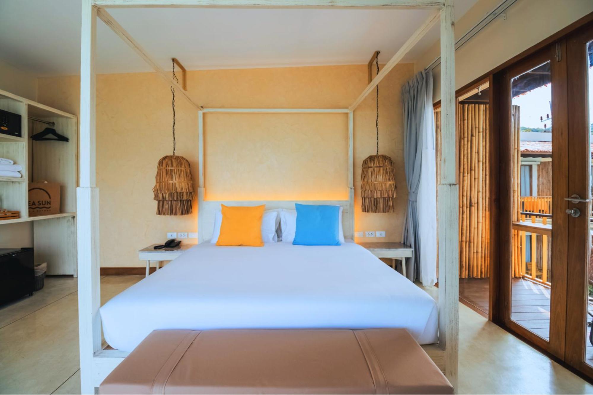 Sea Sun Bed & Beyond Hotel Bang Rak Beach  Eksteriør billede